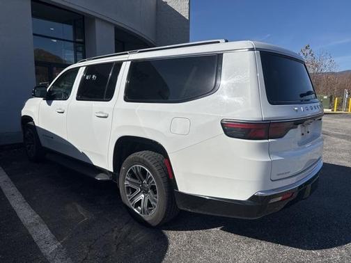 2023 Jeep Wagoneer L Series II