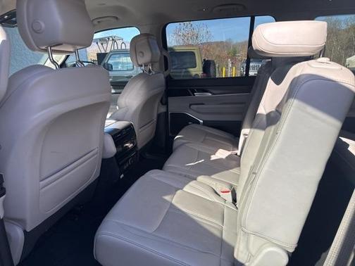 2023 Jeep Wagoneer L Series II