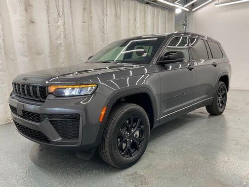 Metallic 2026 Jeep Grand Cherokee L Laredo