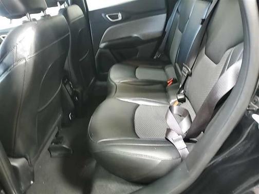 Diamond Black 2024 Jeep Compass Latitude