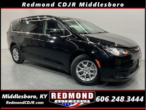 2024 Chrysler Voyager LX