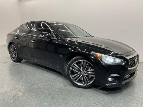 2015 INFINITI Q50 Sport