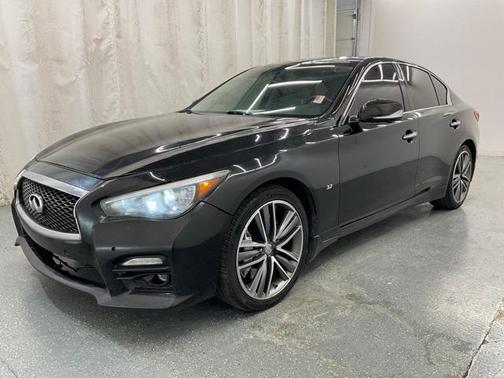 2015 INFINITI Q50 Sport
