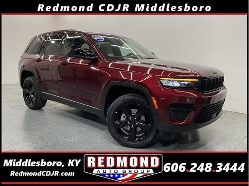 2025 Jeep Grand Cherokee Laredo
