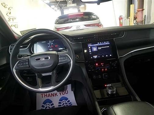 2024 Jeep Grand Cherokee L Laredo