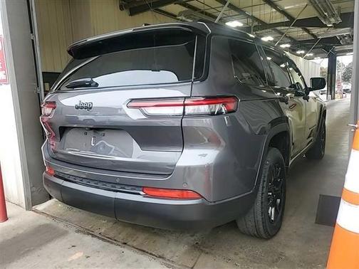 2024 Jeep Grand Cherokee L Laredo