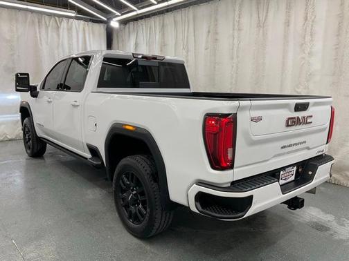 2022 GMC Sierra 2500 AT4