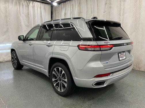 Silver Zynith 2023 Jeep Grand Cherokee 4xe Overland