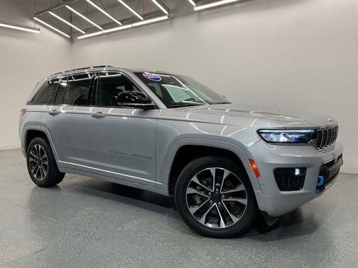 Silver Zynith 2023 Jeep Grand Cherokee 4xe Overland