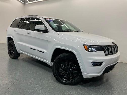 2022 Jeep Grand Cherokee WK Laredo
