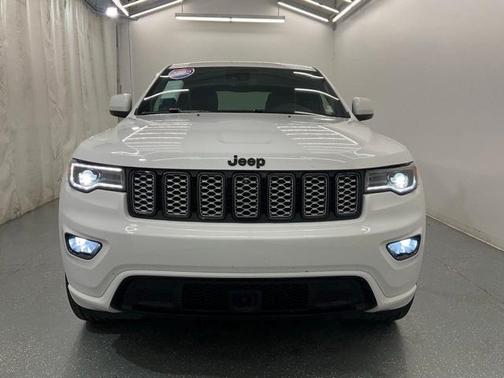 2022 Jeep Grand Cherokee WK Laredo