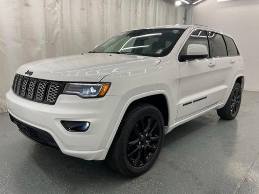 2022 Jeep Grand Cherokee WK Laredo