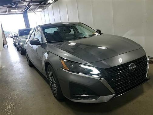 Gun Metallic 2025 Nissan Altima SV