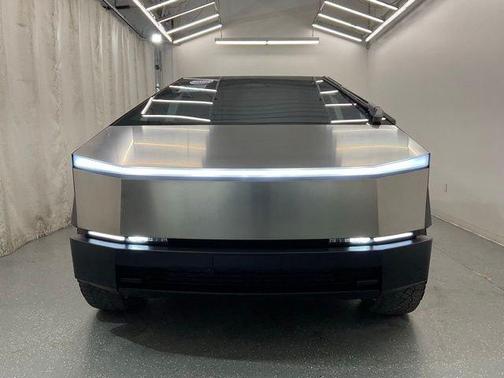 2024 Tesla Cybertruck Base