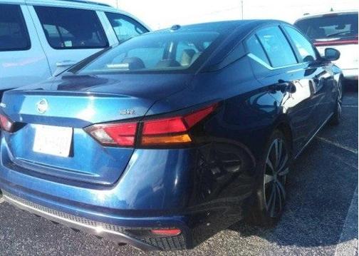 2022 Nissan Altima 2.5 SR