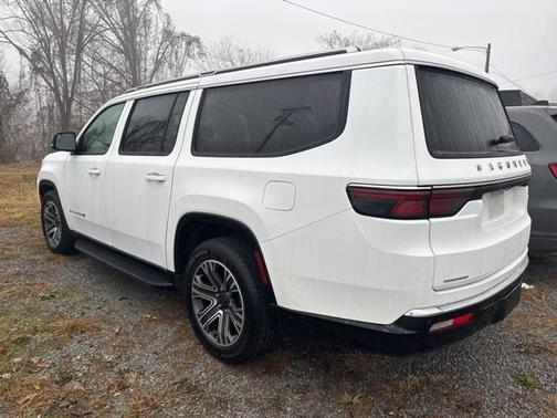 2023 Jeep Wagoneer L Series II
