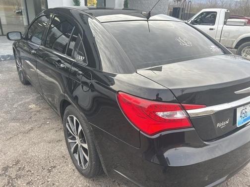 2013 Chrysler 200 Touring