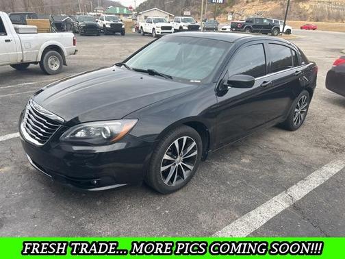 2013 Chrysler 200 Touring