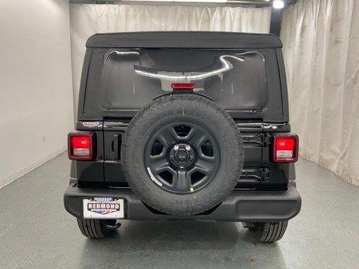 Black Clearcoat 2026 Jeep Wrangler Sport