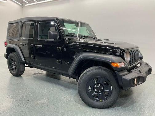 Black Clearcoat 2026 Jeep Wrangler Sport