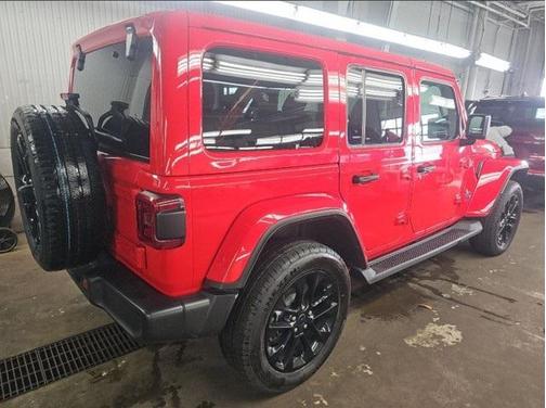 2025 Jeep Wrangler 4xe Sahara