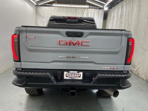 2025 GMC Sierra 2500 AT4X