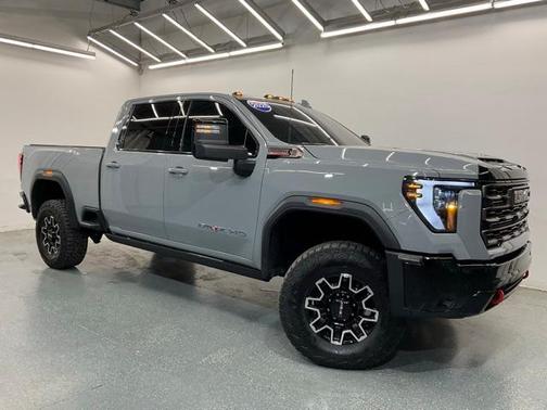 2025 GMC Sierra 2500 AT4X