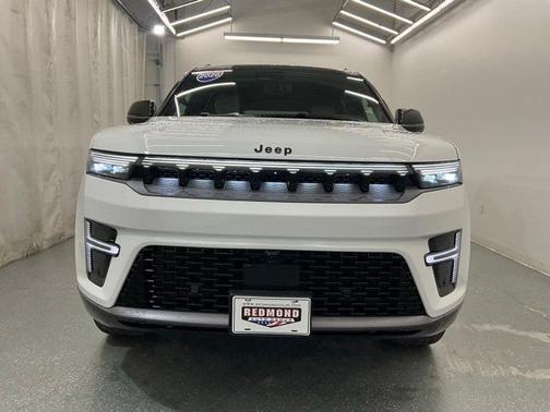 2026 Jeep Grand Wagoneer L 