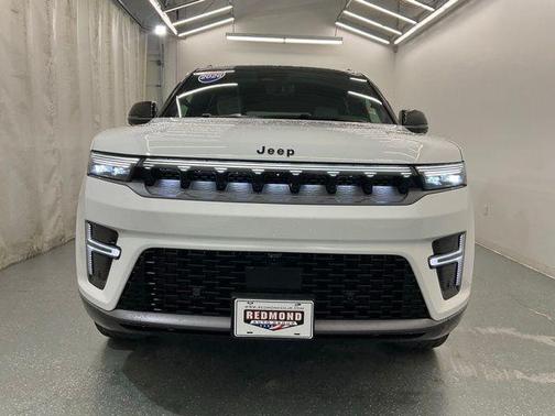 2026 Jeep Grand Wagoneer L 