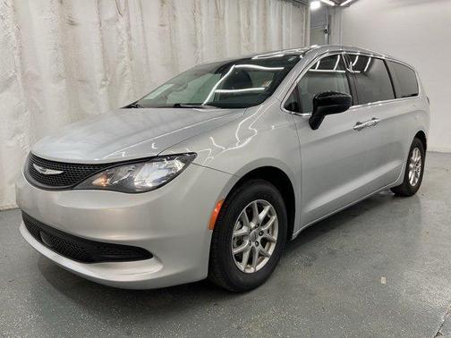 2024 Chrysler Voyager LX