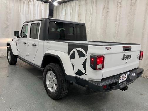 2021 Jeep Gladiator Sport