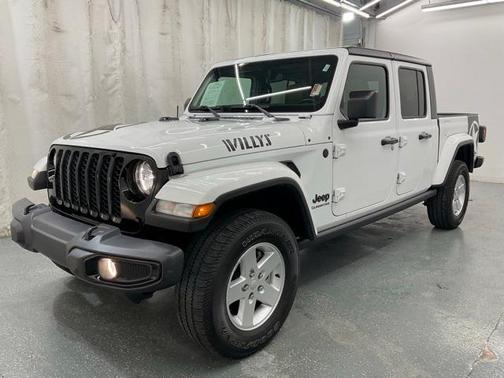 2021 Jeep Gladiator Sport