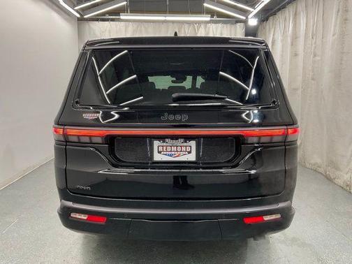 2026 Jeep Grand Wagoneer L 