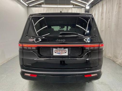 2026 Jeep Grand Wagoneer L 