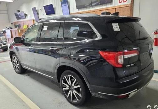 2021 Honda Pilot Touring 8-Passenger
