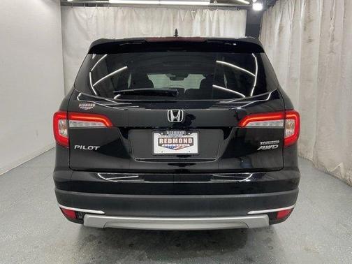 2021 Honda Pilot Touring 8-Passenger