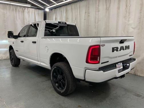 Bright White Clearcoat 2026 RAM 2500 Big Horn