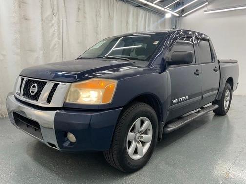 2011 Nissan Titan SV