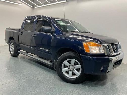 2011 Nissan Titan SV
