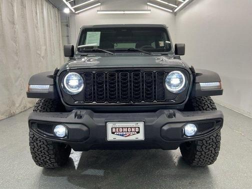 2025 Jeep Wrangler 4xe Sport