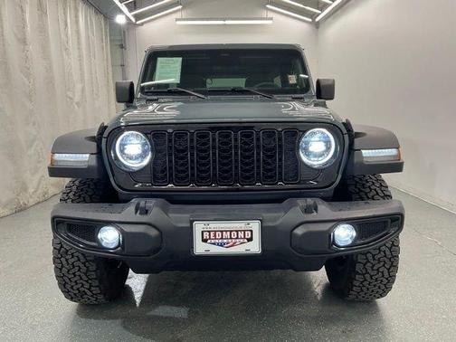 2025 Jeep Wrangler 4xe Sport
