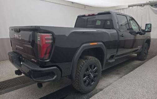 2025 GMC Sierra 2500 AT4