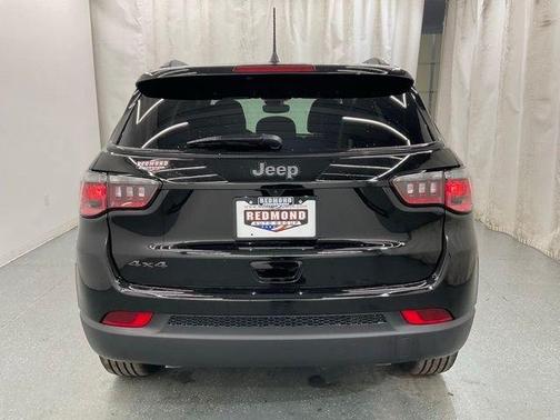 Diamond Black 2026 Jeep Compass Latitude