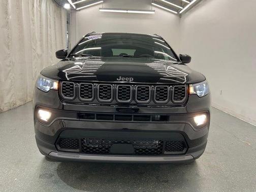 Diamond Black 2026 Jeep Compass Latitude