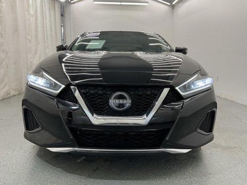 2023 Nissan Maxima SV