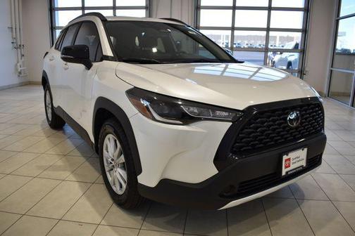 2025 Toyota Corolla Cross LE