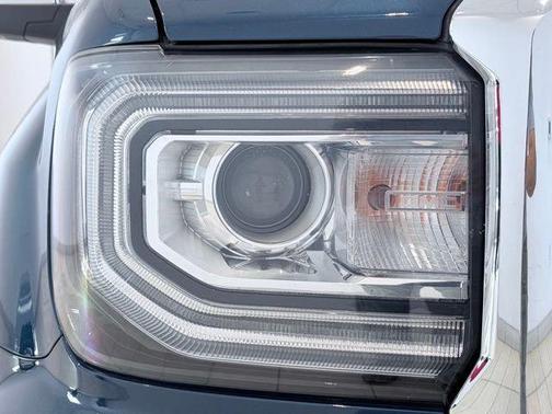 Stone Blue Metallic 2018 GMC Sierra 1500 SLT