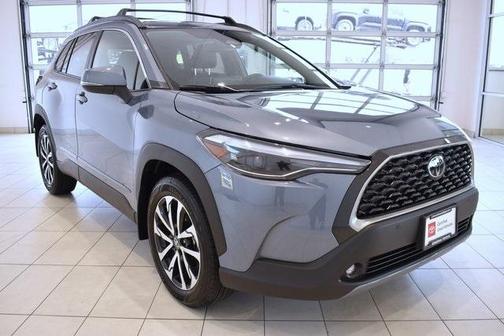 2024 Toyota Corolla Cross XLE