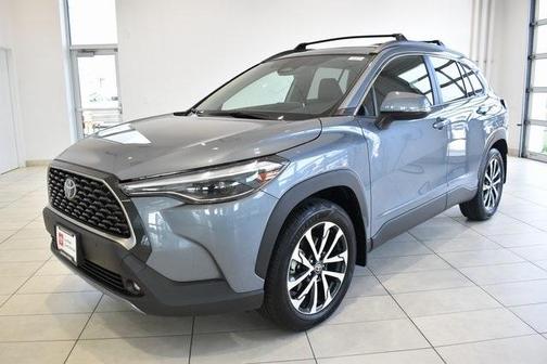 2024 Toyota Corolla Cross XLE
