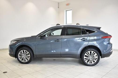 2024 Toyota Venza XLE